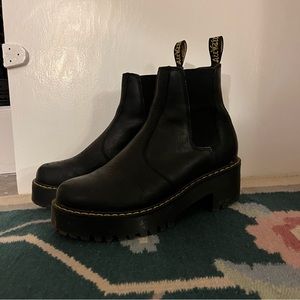 Dr. Marten ROMETTY WYOMING LEATHER PLATFORM CHELSEA BOOTS
